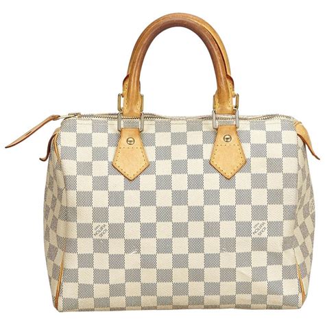 louis vuitton speedy 25 white.